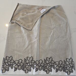 Linen Rayon Blend Pencil Skirt Floral Embroidered